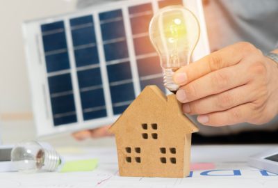 Vers une maison autonome : la révolution des onduleurs solaires intelligents
