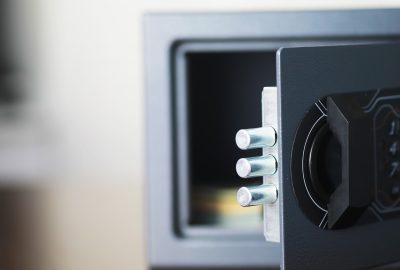 Pourquoi investir dans un coffre-fort ? Sécurisez vos biens précieux en toute sérénité !